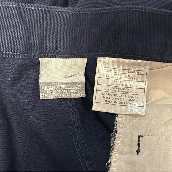 Nike Men’s Golf Shorts Size 40 Navy Blue Pleated Cotton Athletic Preppy - Picture 3 of 16